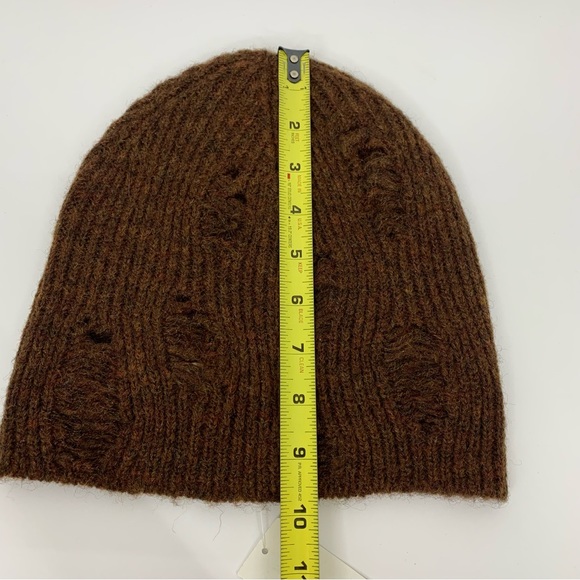 Urban Outfitters Jax Distressed Knit Beanie Slouchy Soft Wool Blend Brown Nwt - Picture 9 of 10